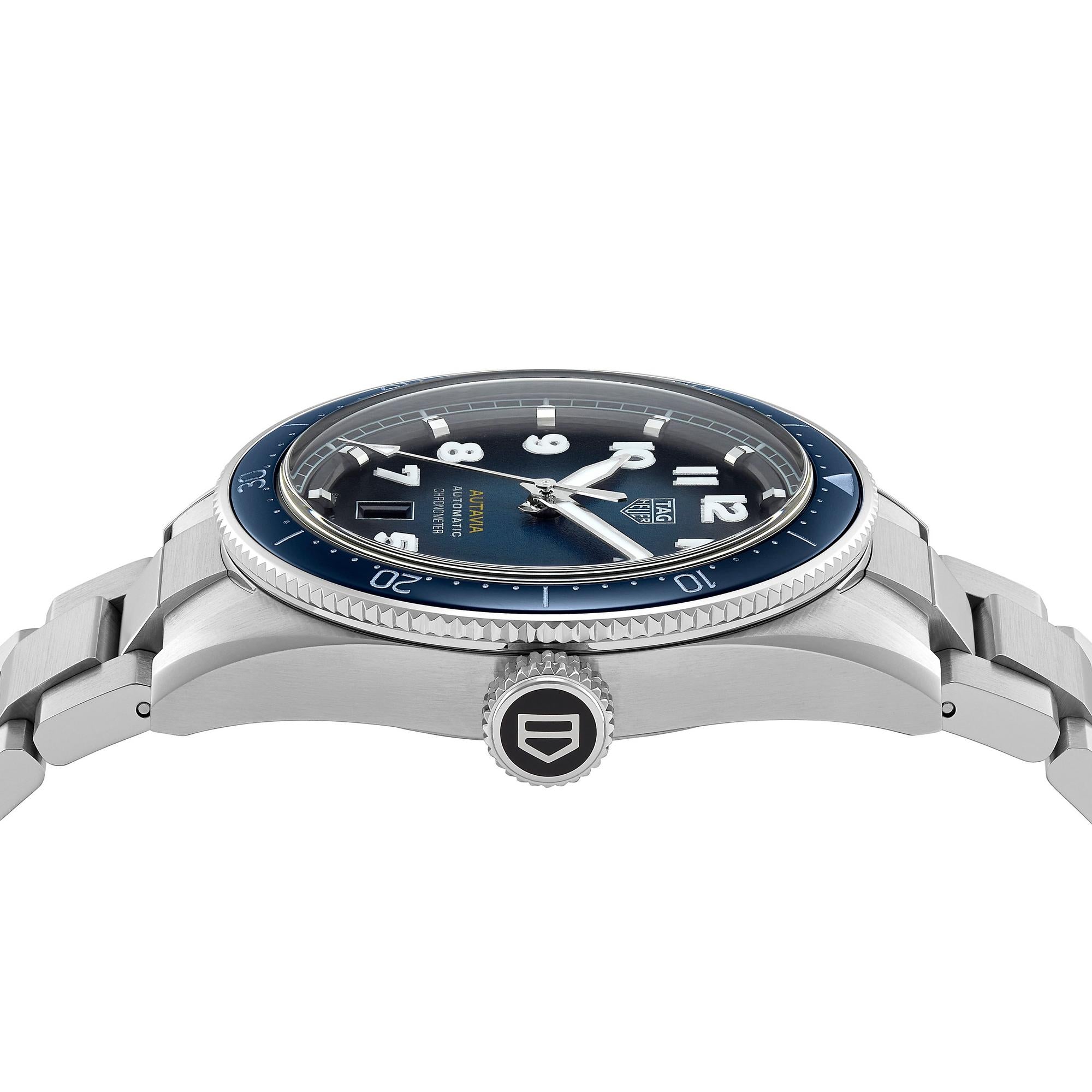 Tag Heuer Autavia Automatic Chronometer Mens Watch 1