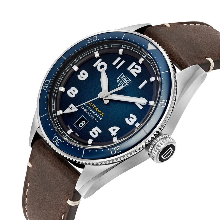 Tag Heuer Autavia Automatic Chronometer Mens Watch 2